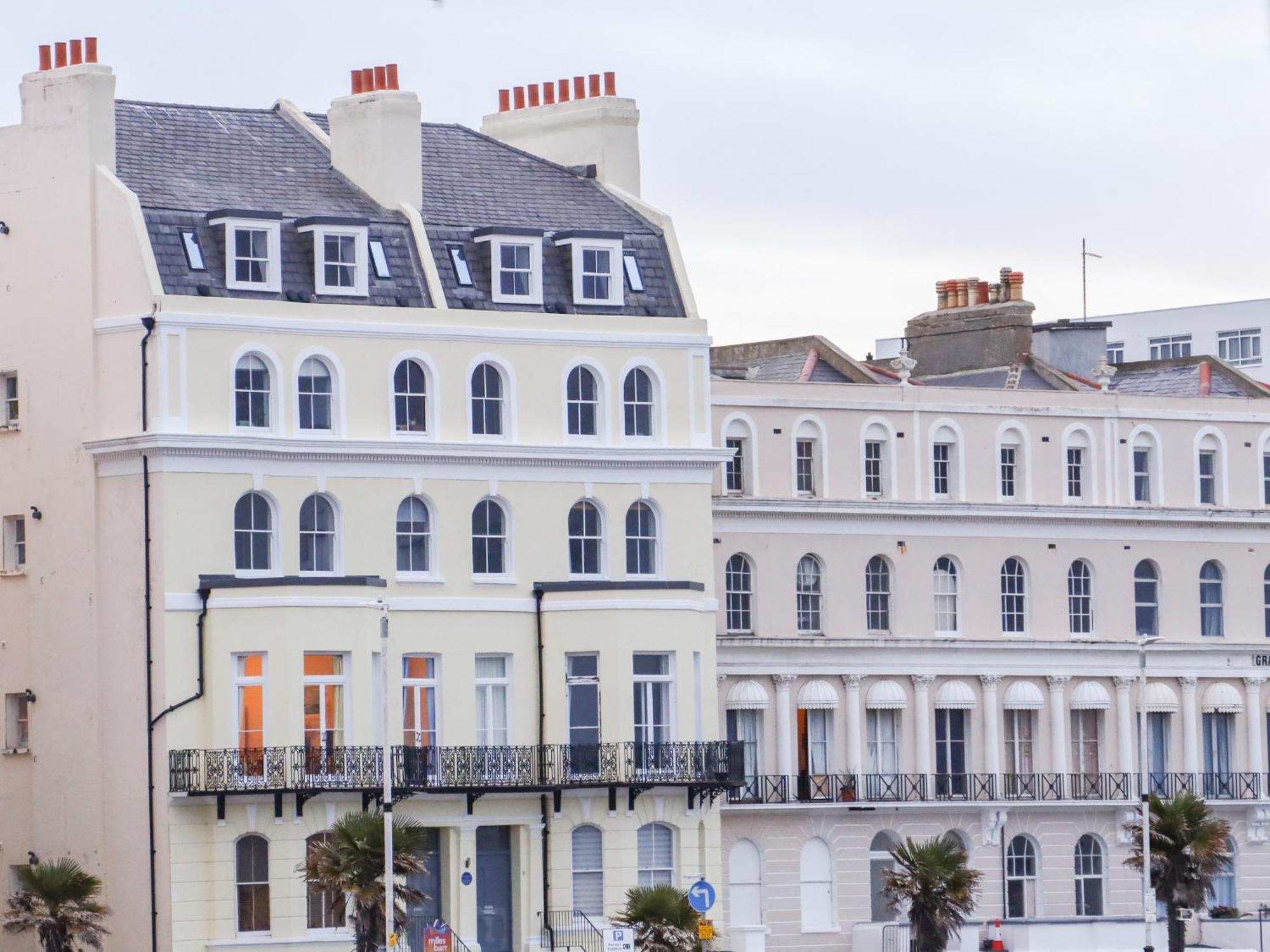 The Old Spy Headquarters Apartment Folkestone Bagian luar foto