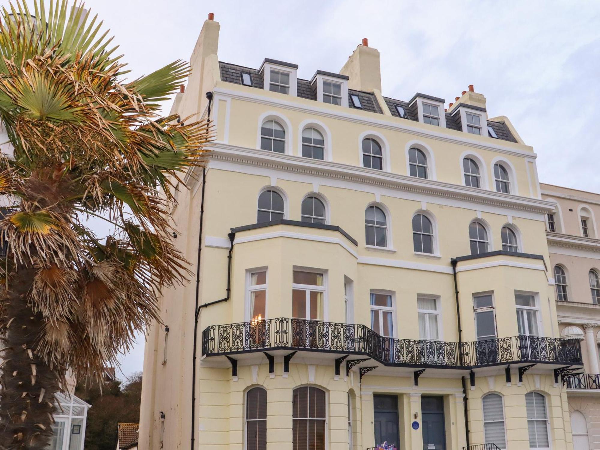 The Old Spy Headquarters Apartment Folkestone Bagian luar foto
